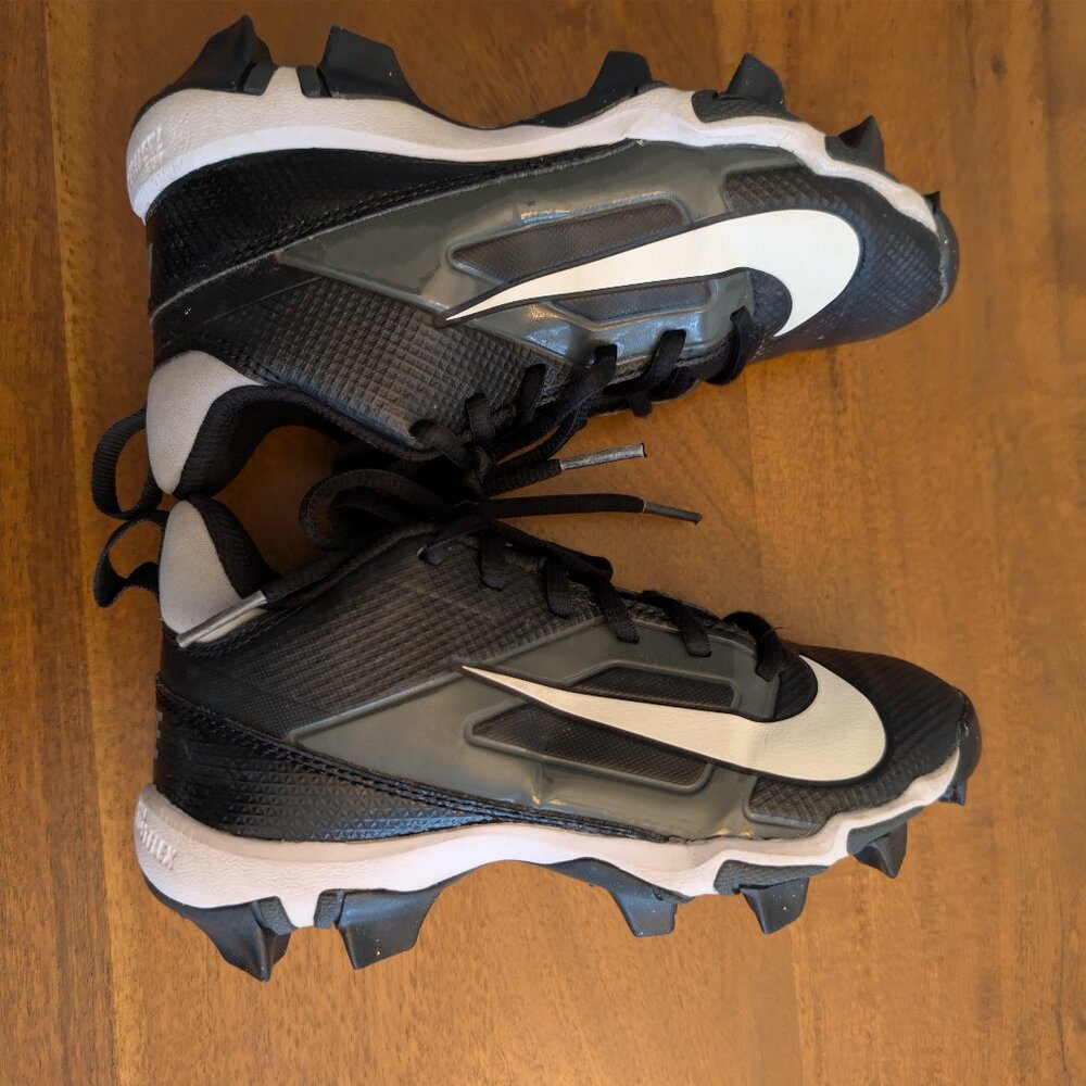 Nike Fast Flex Cleats